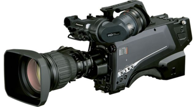La cmara de estudio AK-UC4000 es otra innovacin de Panasonic en tecnologa de transmisin